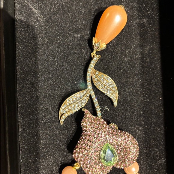 Heidi Daus Pink Pearl Necklace with Floral Pendant - Picture 5 of 8